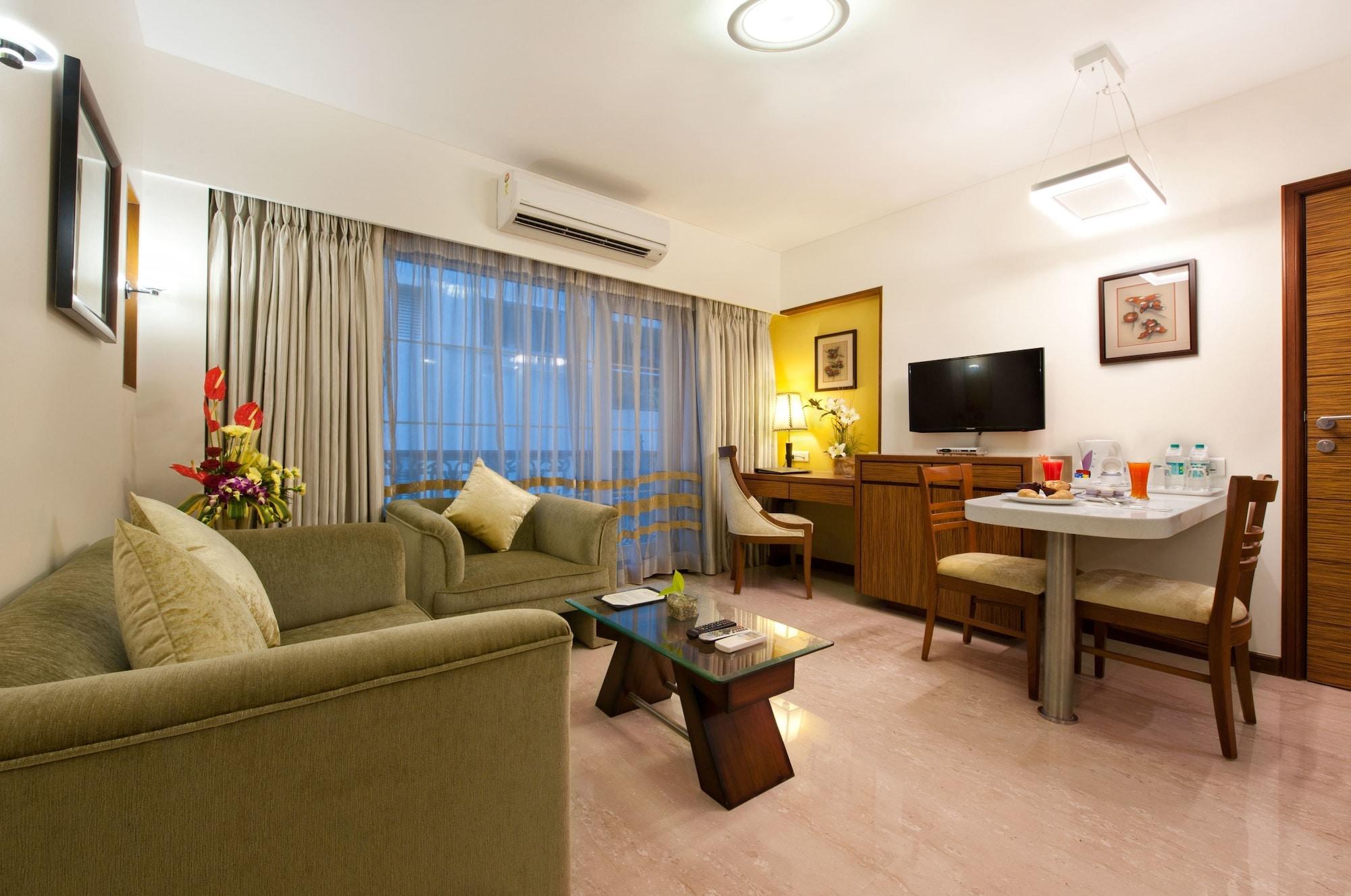 Grand Residency Hotel & Serviced Apartments Мумбаи Экстерьер фото