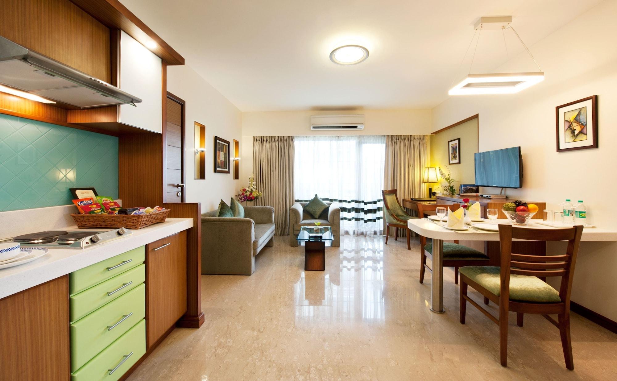 Grand Residency Hotel & Serviced Apartments Мумбаи Экстерьер фото