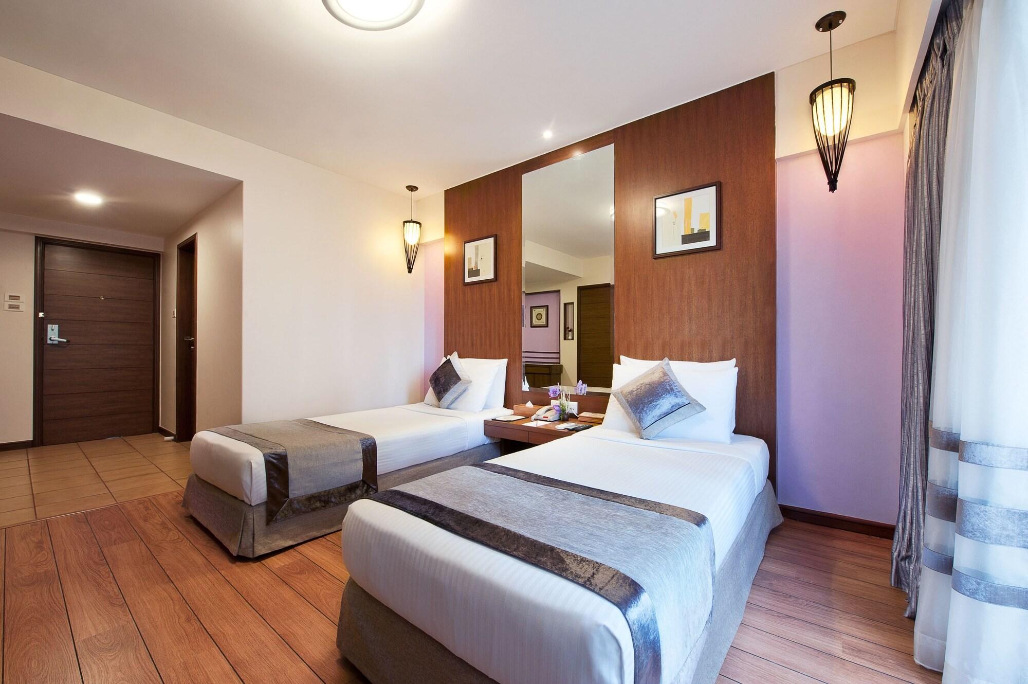 Grand Residency Hotel & Serviced Apartments Мумбаи Экстерьер фото