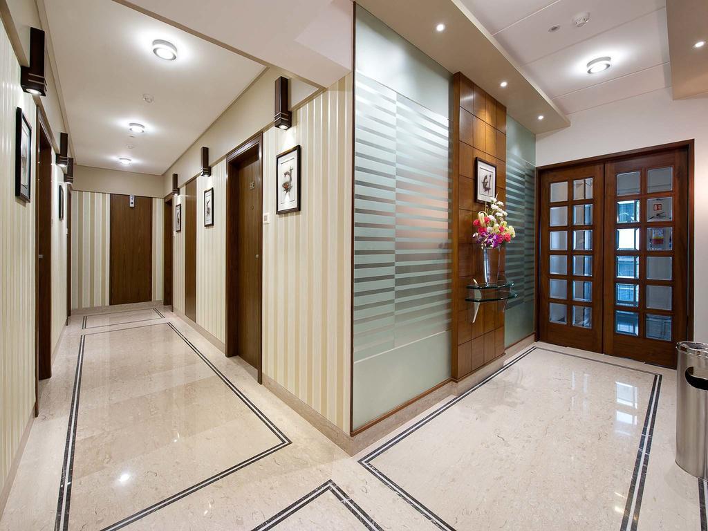 Grand Residency Hotel & Serviced Apartments Мумбаи Экстерьер фото