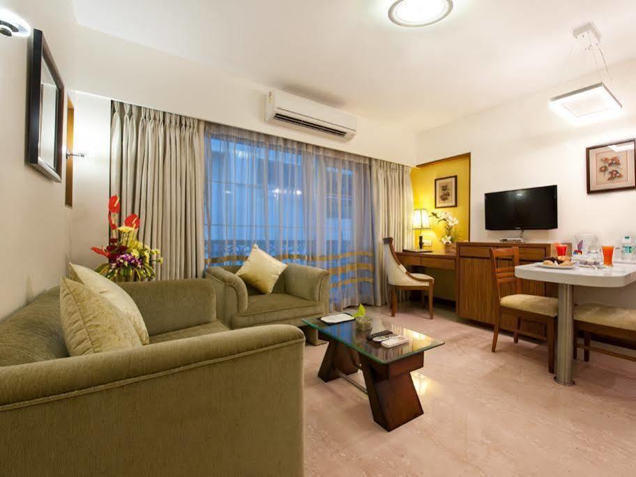 Grand Residency Hotel & Serviced Apartments Мумбаи Экстерьер фото